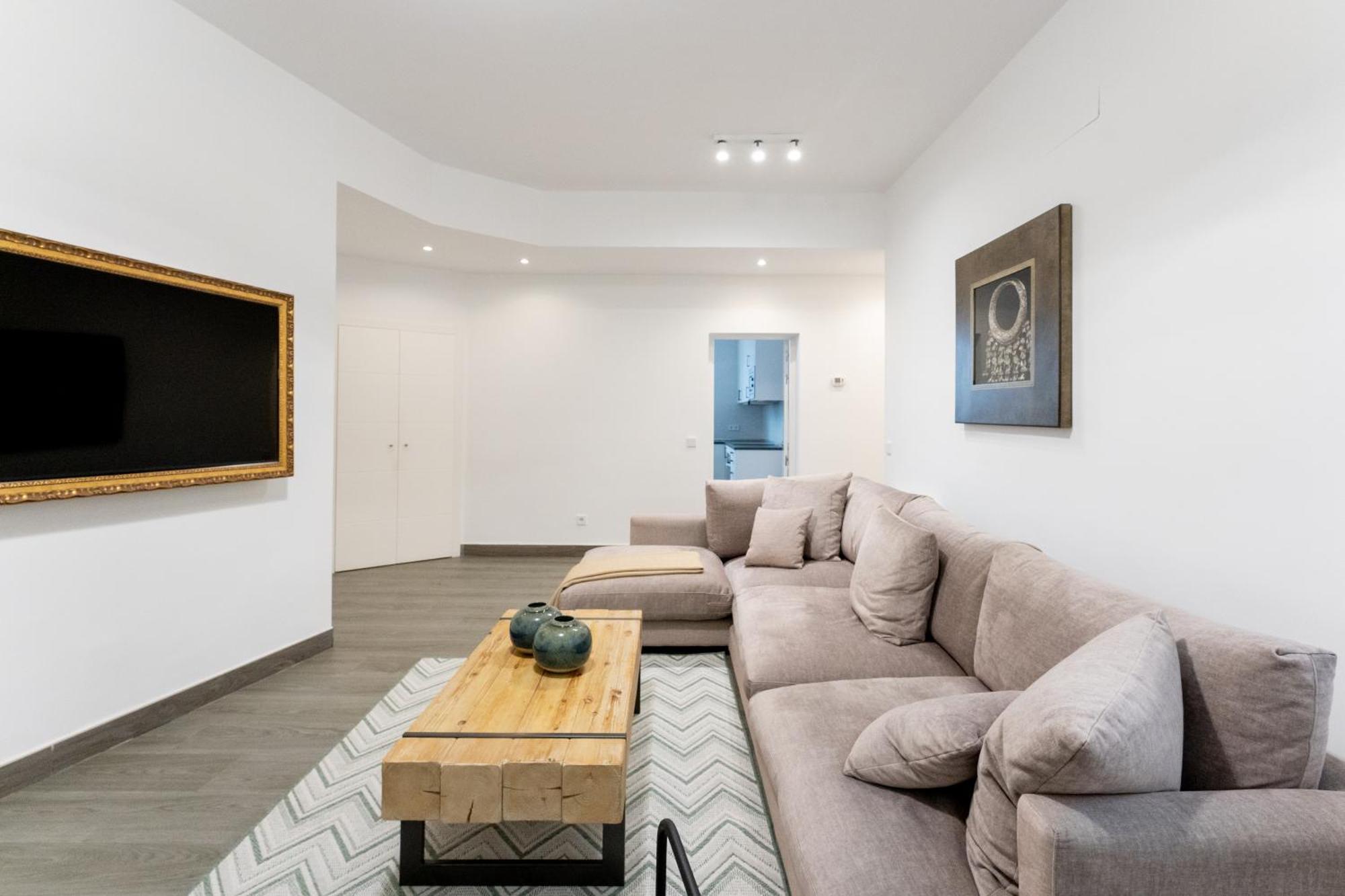 Luxe Apartment In Plaza De Espana Madrid Dış mekan fotoğraf