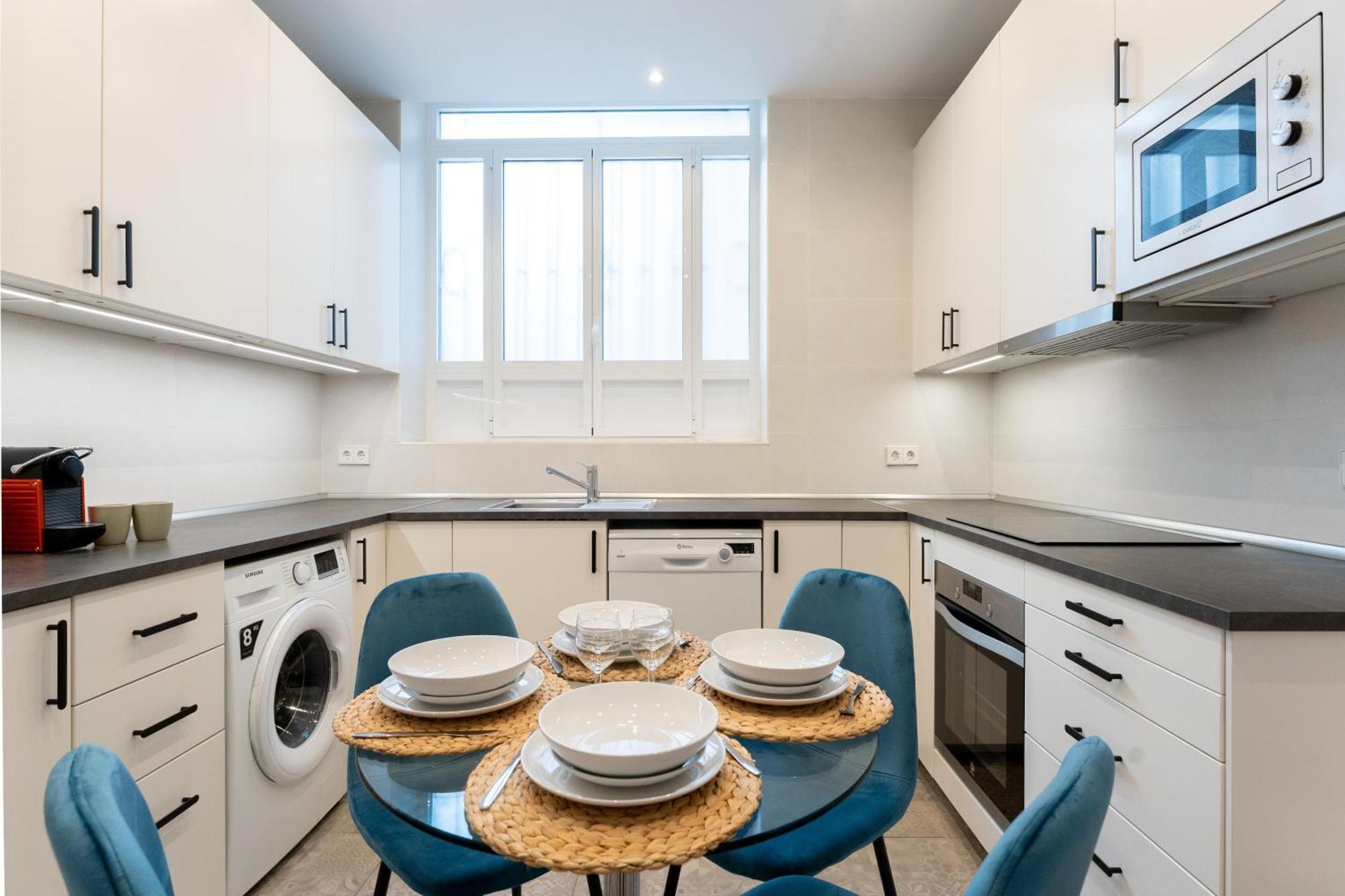 Luxe Apartment In Plaza De Espana Madrid Dış mekan fotoğraf