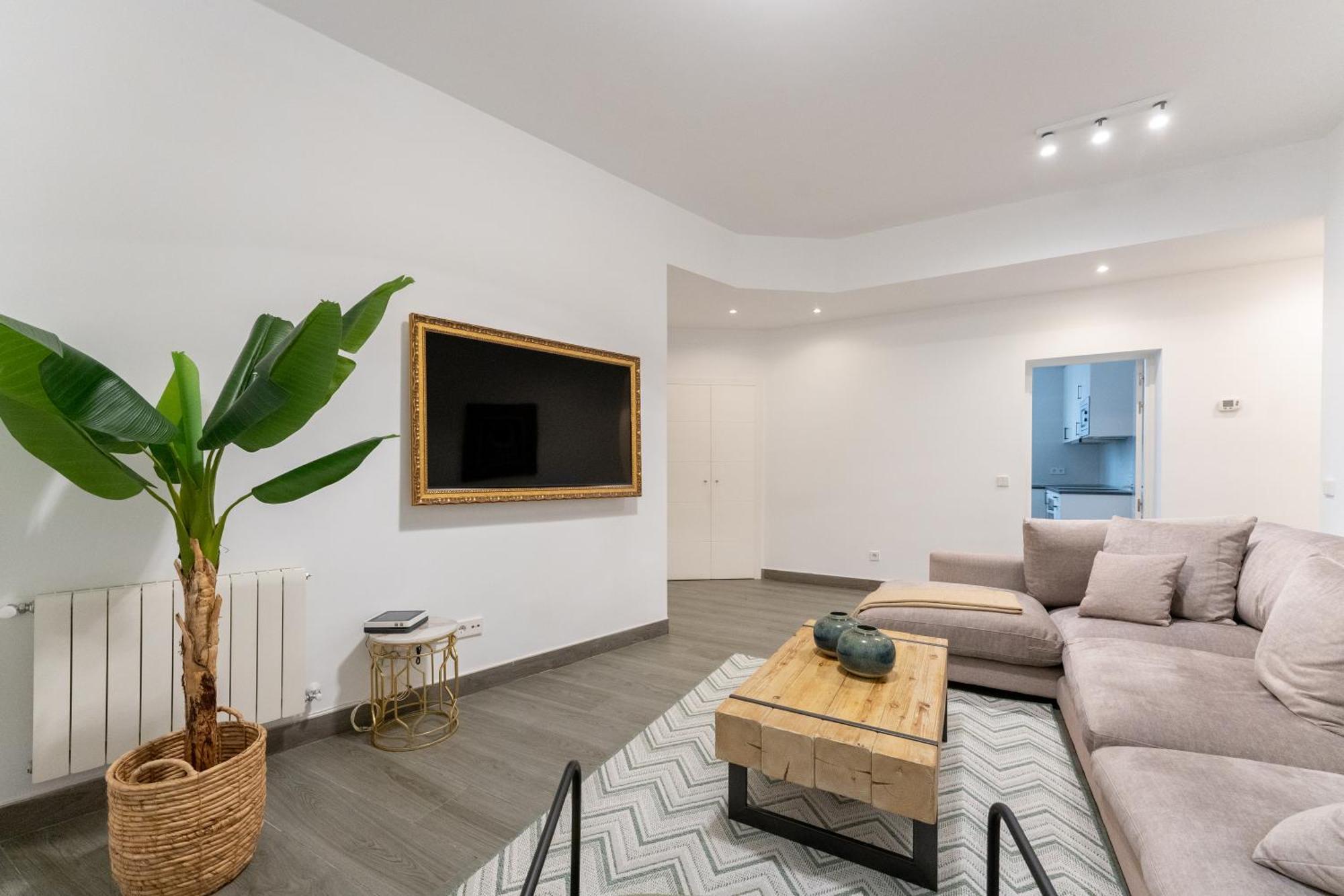 Luxe Apartment In Plaza De Espana Madrid Dış mekan fotoğraf